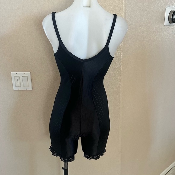 Valentino Intimo black lace vintage shape wear - Picture 4 of 6